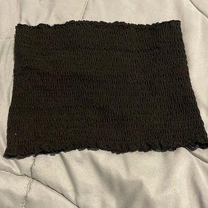 small black strapless crop top